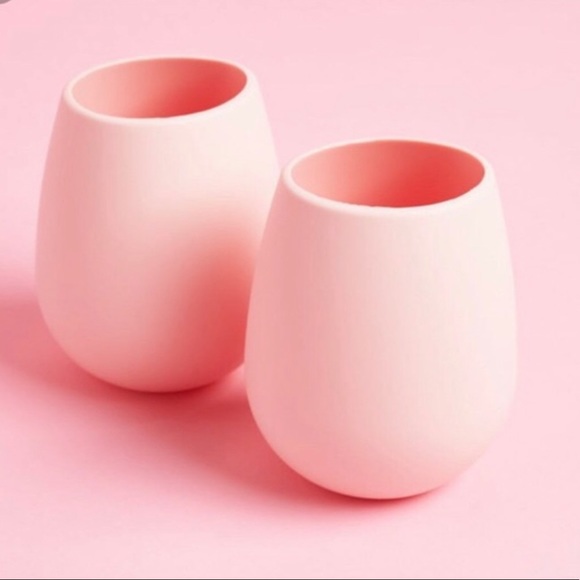 odeme Accessories - Set of 2 brand new pink silicone wine glasses